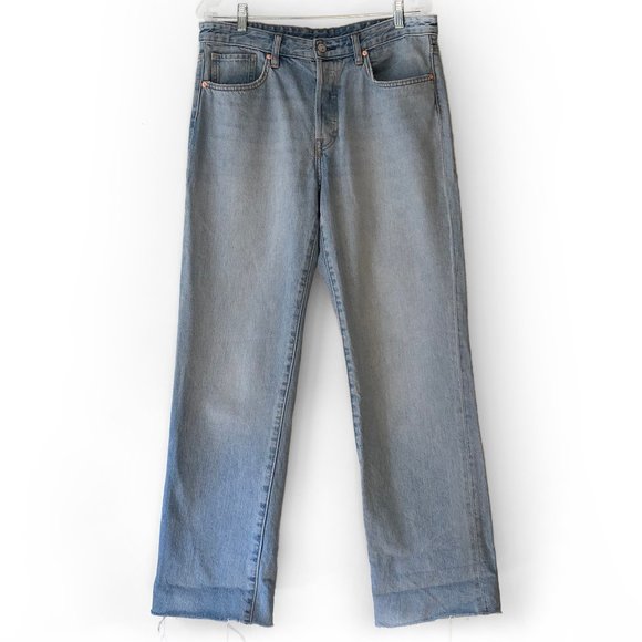 H&M frayed edge light wash denim straight leg jean - Picture 2 of 6